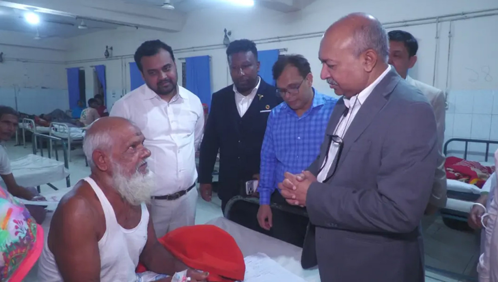 সৈয়দপুর হাসপাতাল পরিদর্শন করলেন স্বাস্থ্য অধিদপ্তরের মহাপরিচালক